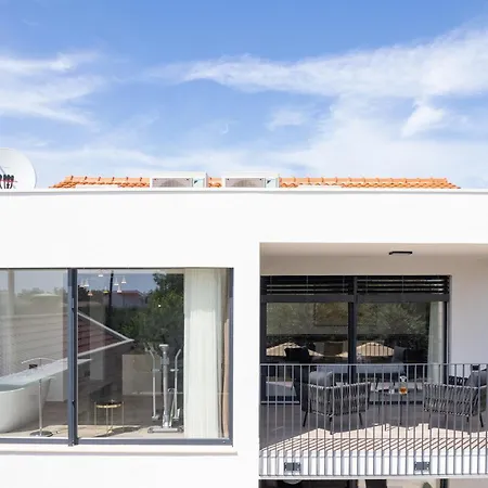 Luxury Salt & Stone With Area In Vila *
