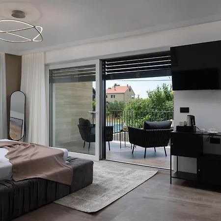Vila Luxury Salt & Stone With Area In