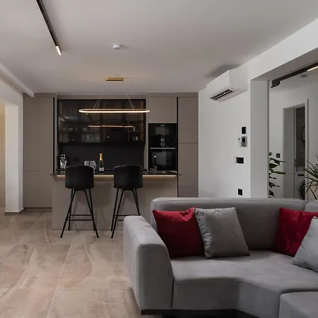 Villa Luxury Salt & Stone With Area In