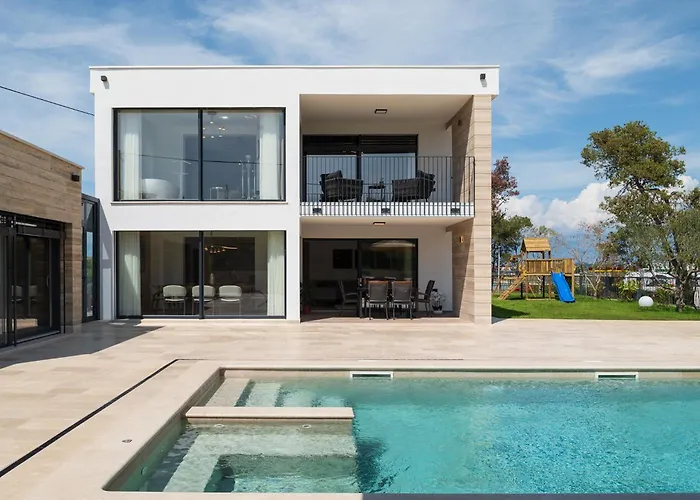 Vila Luxury Salt & Stone With Area In *