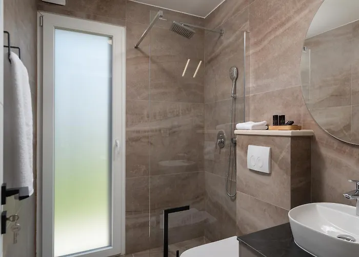 Vila Luxury Salt & Stone With Area In Nin