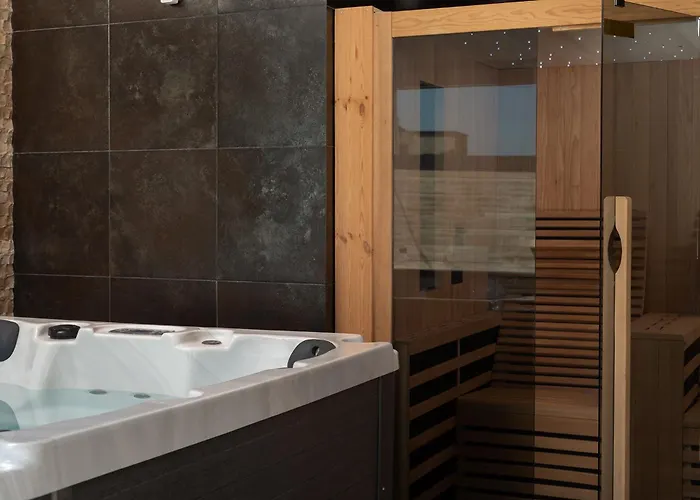 Luxury Salt & Stone With Area In Vila *