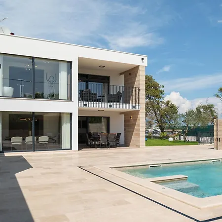 Luxury Salt & Stone With Area In * 宁