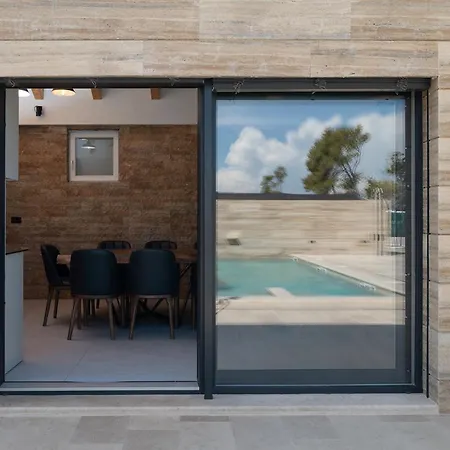 Luxury Salt & Stone With Area In 宁